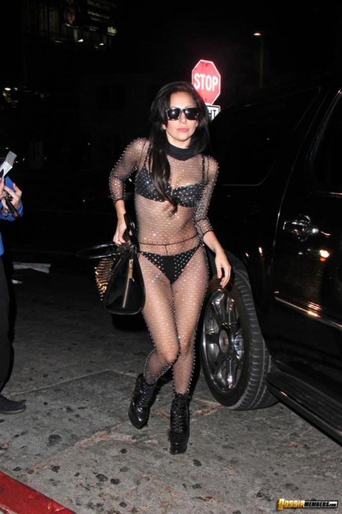 Lady Gaga In Sexy Body Fishnet 13