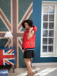 Curly Brunette Babe Pammie Lee Gets Naked #00