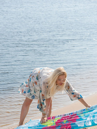 Camelia In The Water #00