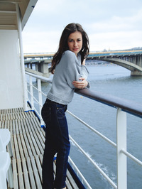 Glamour Perky Titted Lilian A #00