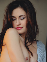 Glamour Perky Titted Lilian A #08