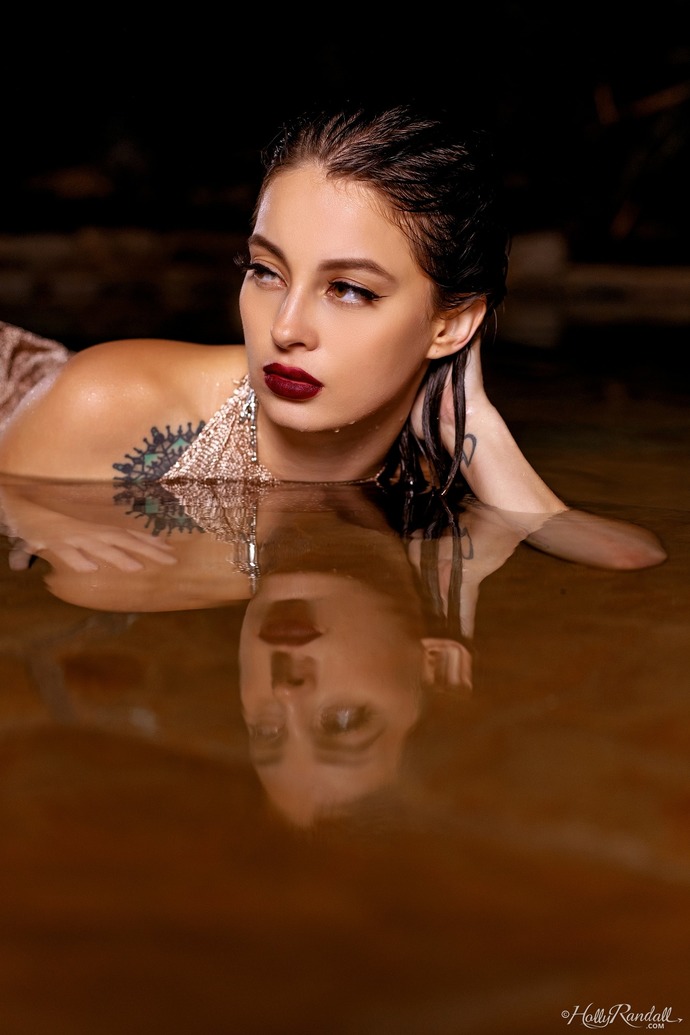 Dark Waters 10