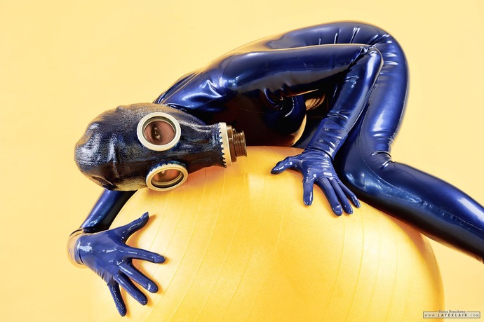 Bianca Beauchamp Rubber Zone — image 11