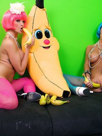 Joslyn James Jessica Jaymes in Fruit Fuck #18