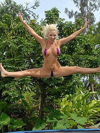 Mollys life bouncing beauties #02