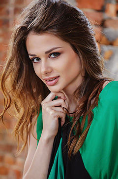 Loretta A - Yummy Pussy Premier