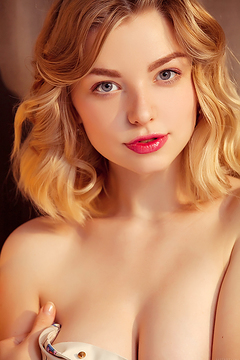 Gorgeous Busty Daniel Sea